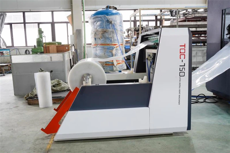 Feeding device Feeding device
